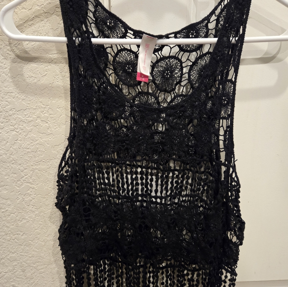 No Boundaries black lace cover up. Size Medium